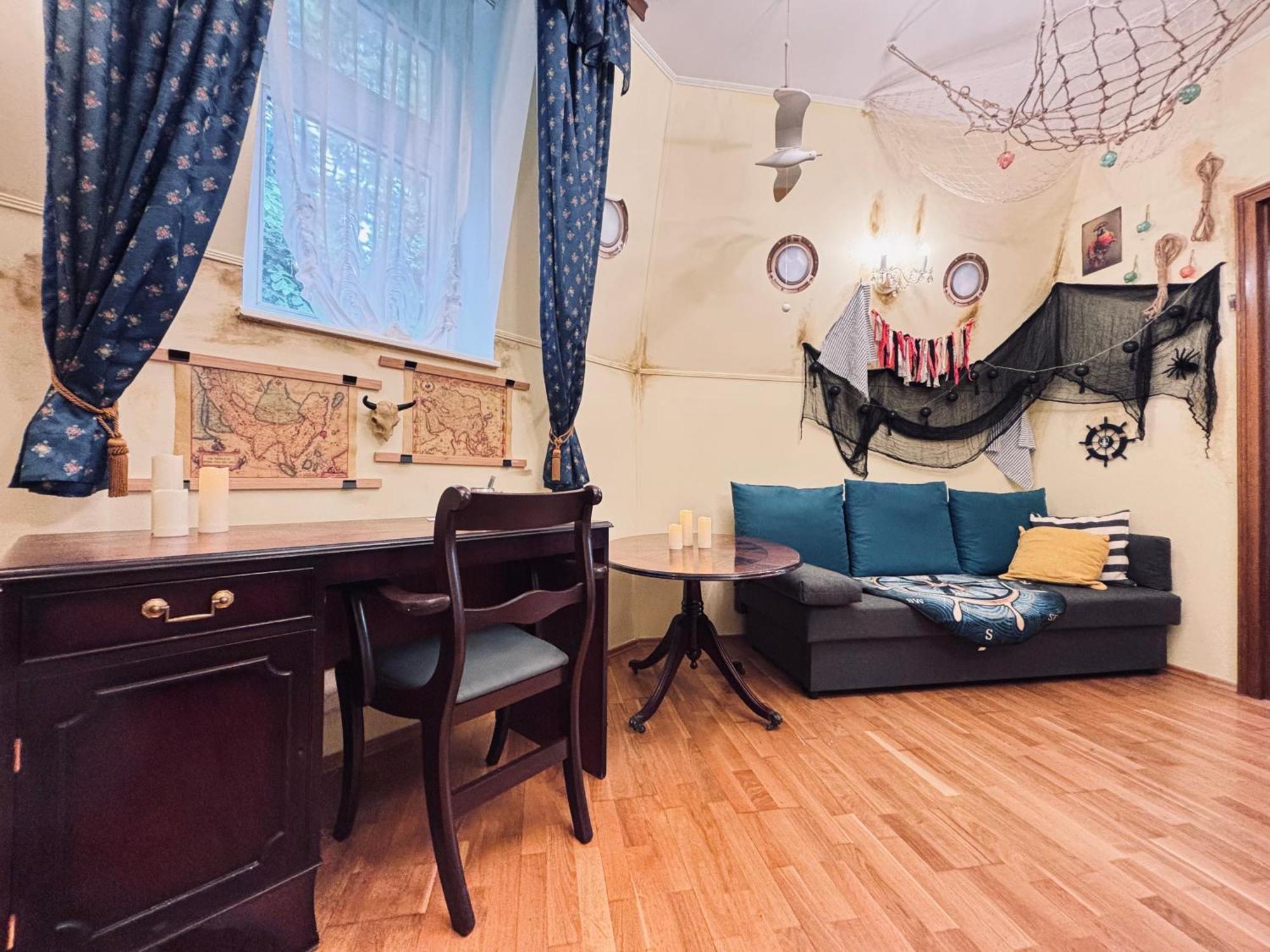 Pirate Family, Theme Room, Free Parking 카를로비바리 외부 사진